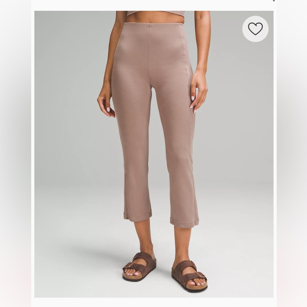 Lululemon ribbed softstreme Zip-leg HR CROP 25’